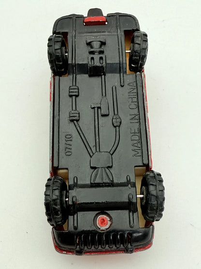 Suv Czerwony 1:64 – zdjęcie 8