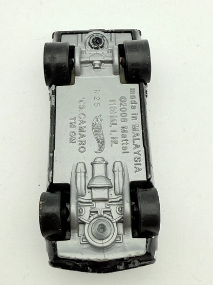 1969 Camaro Hot Wheels Czarny 1:64 – zdjęcie 8