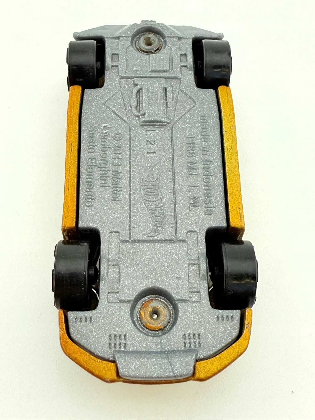 LAMBORGHINI SESTO ELEMENTO, Hot Wheels 2013, Resoraki, Die cast, Złoty 1:64 – zdjęcie 8