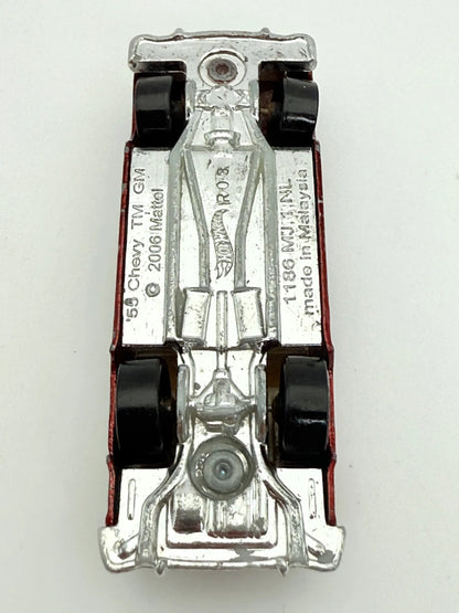 55 Chevy Hot Wheels Czerwony 1:64 – zdjęcie 8