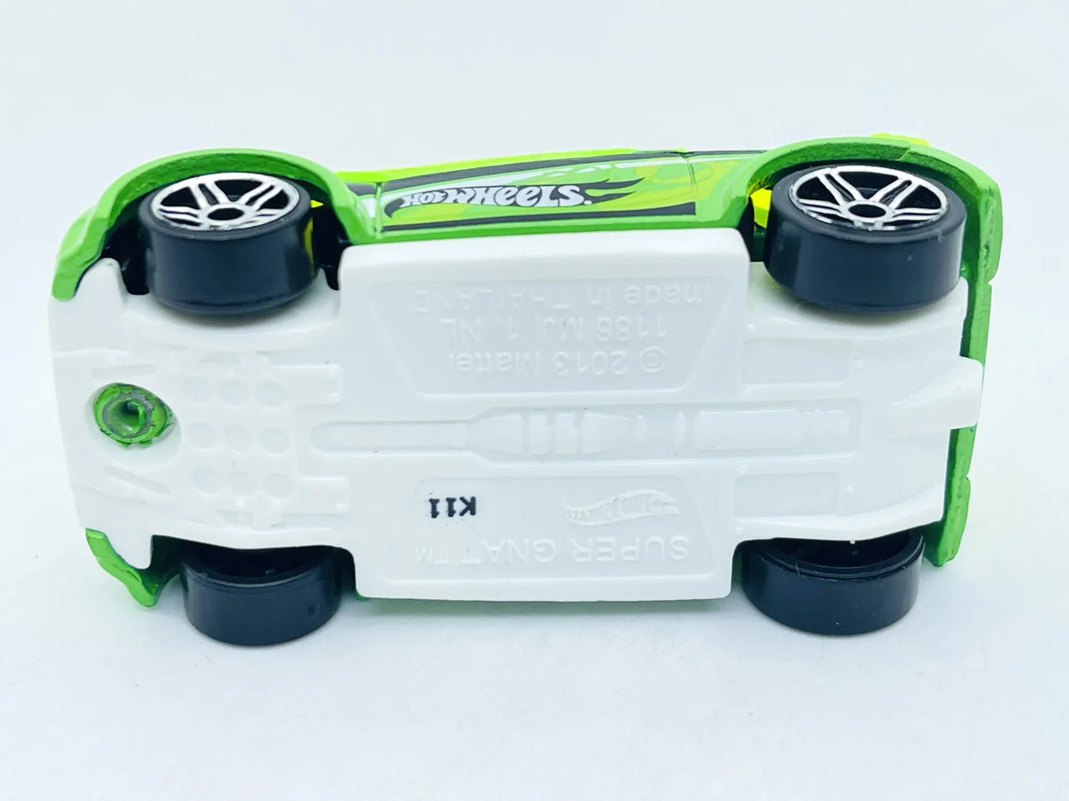Super Gnat, Hot Wheels 2013, resoraki, die cast, jaskrawy zielony 1:64 – zdjęcie 8