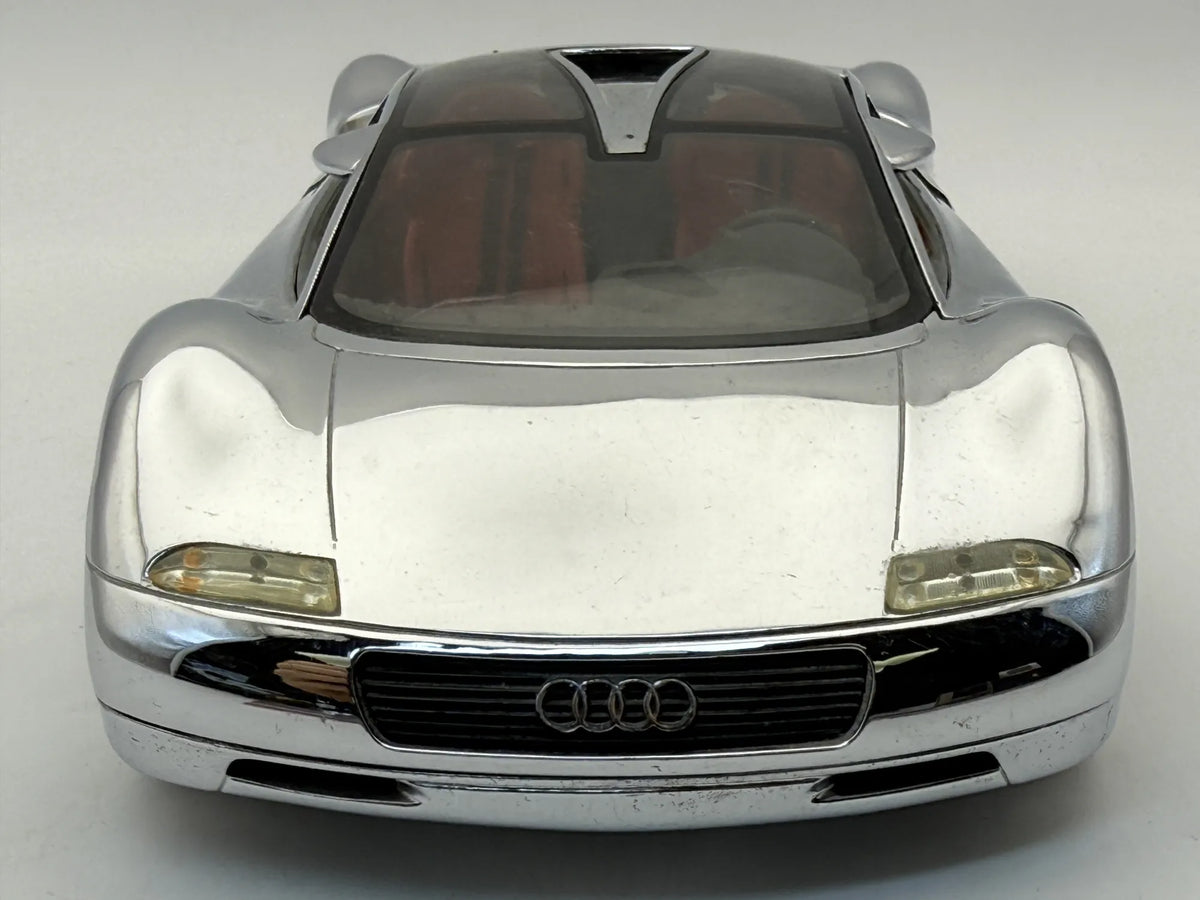 1994 AUDI AVUS QUATTRO, Revell, Die cast, Srebrny / chrom, 1:18, Resoraki – zdjęcie 8