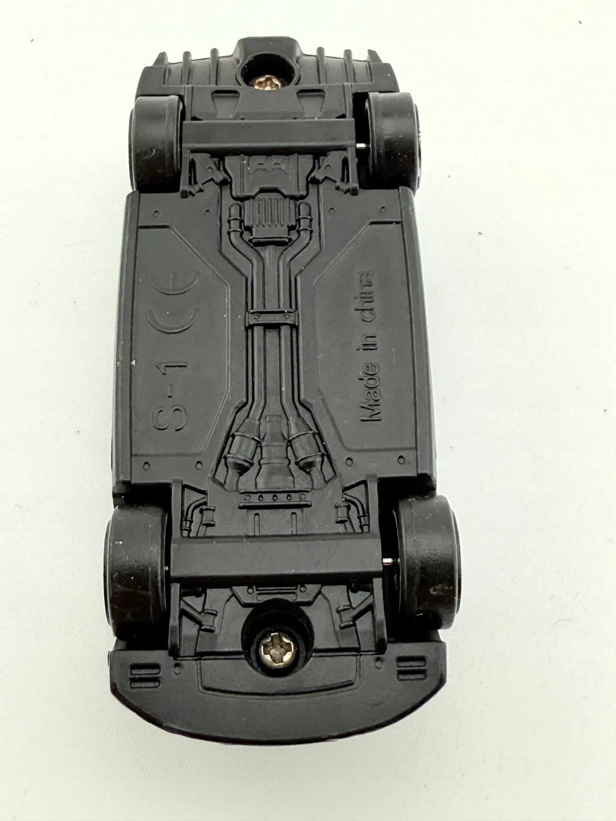 SEDAN CONCEPT CAR S-1 '90 Srebrny 1:64 – zdjęcie 8