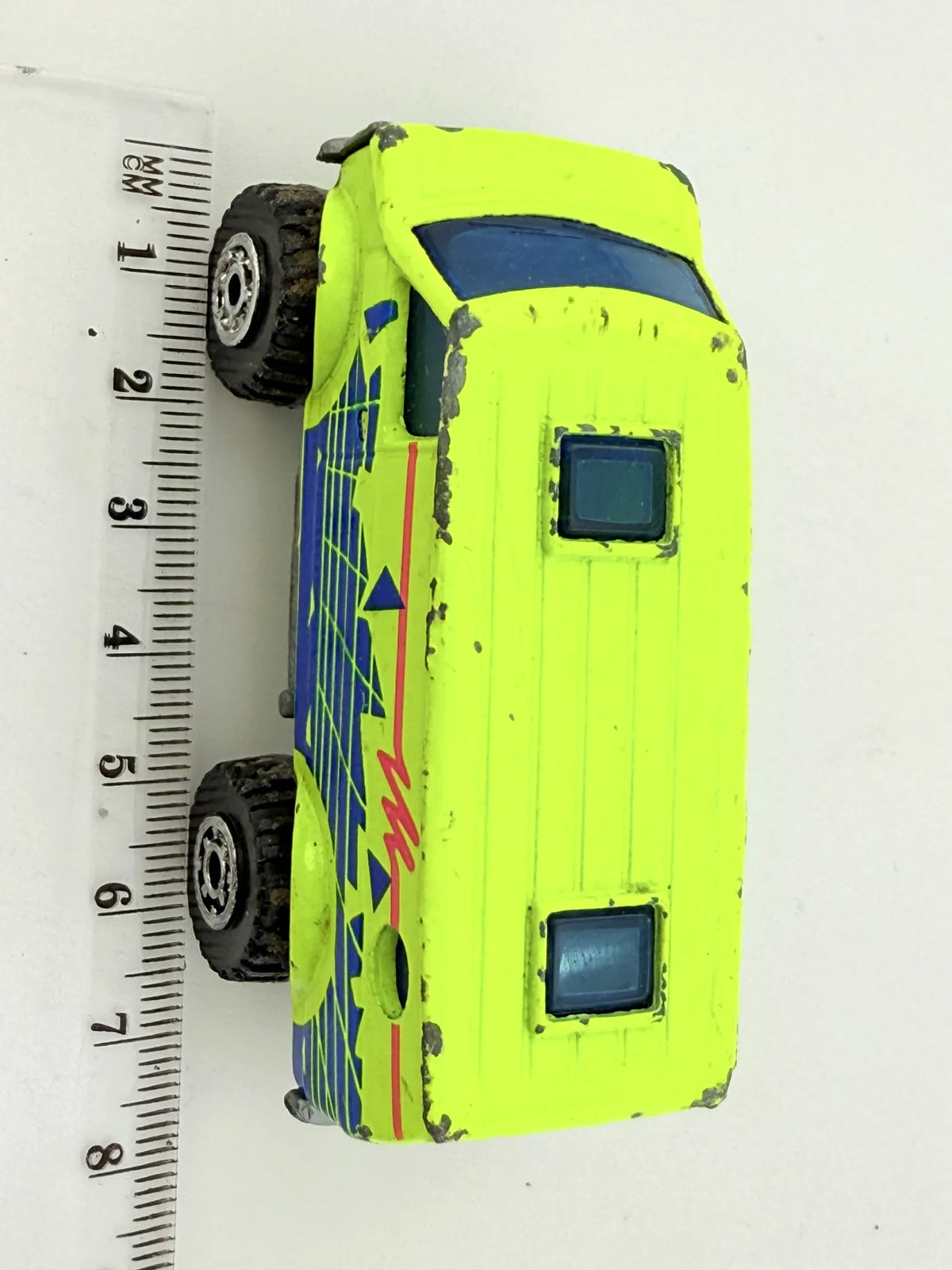 4X4 Chevy Van Matchbox Żółty 1:64 – zdjęcie 8