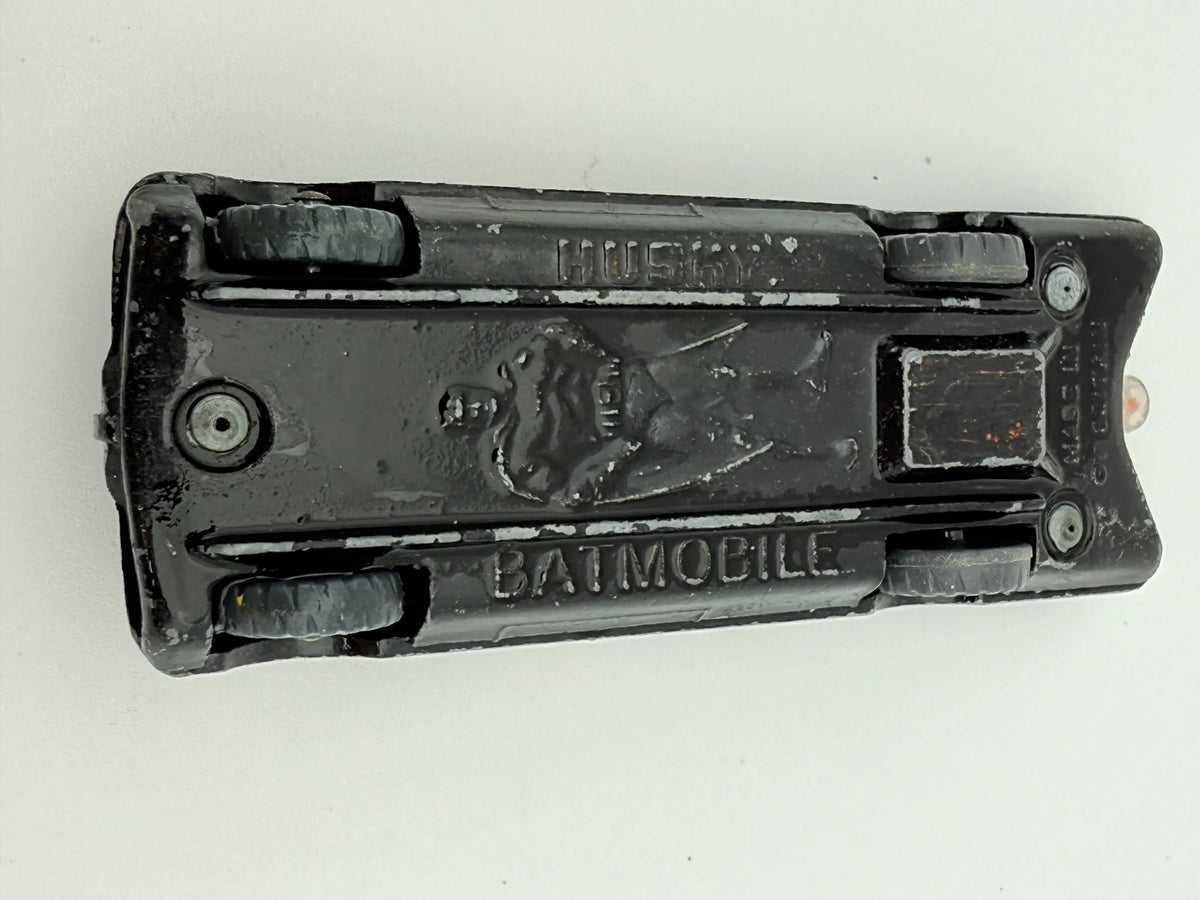 Batmobile i 2 figurki, Corgi, Made in Great Britain, Die cast 1:64 – zdjęcie 8