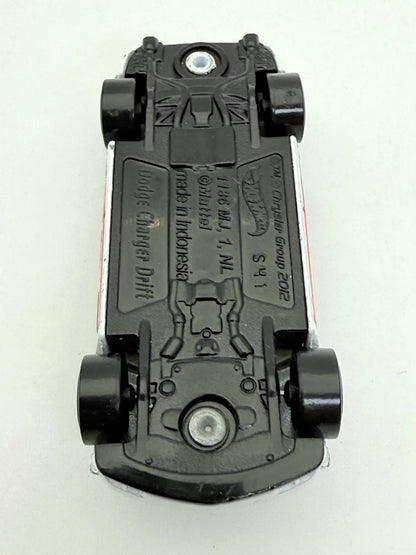 Dodge Charger Drift Hot Wheels Biała 1:64 – zdjęcie 8