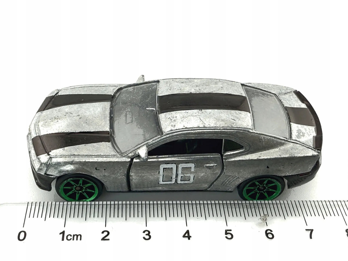 Chevrolet Camaro Majorette 2010 Srebrny 1:62 – zdjęcie 8