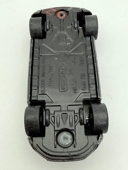 Audi R8 Matchbox Czarny 1:64 – zdjęcie 8