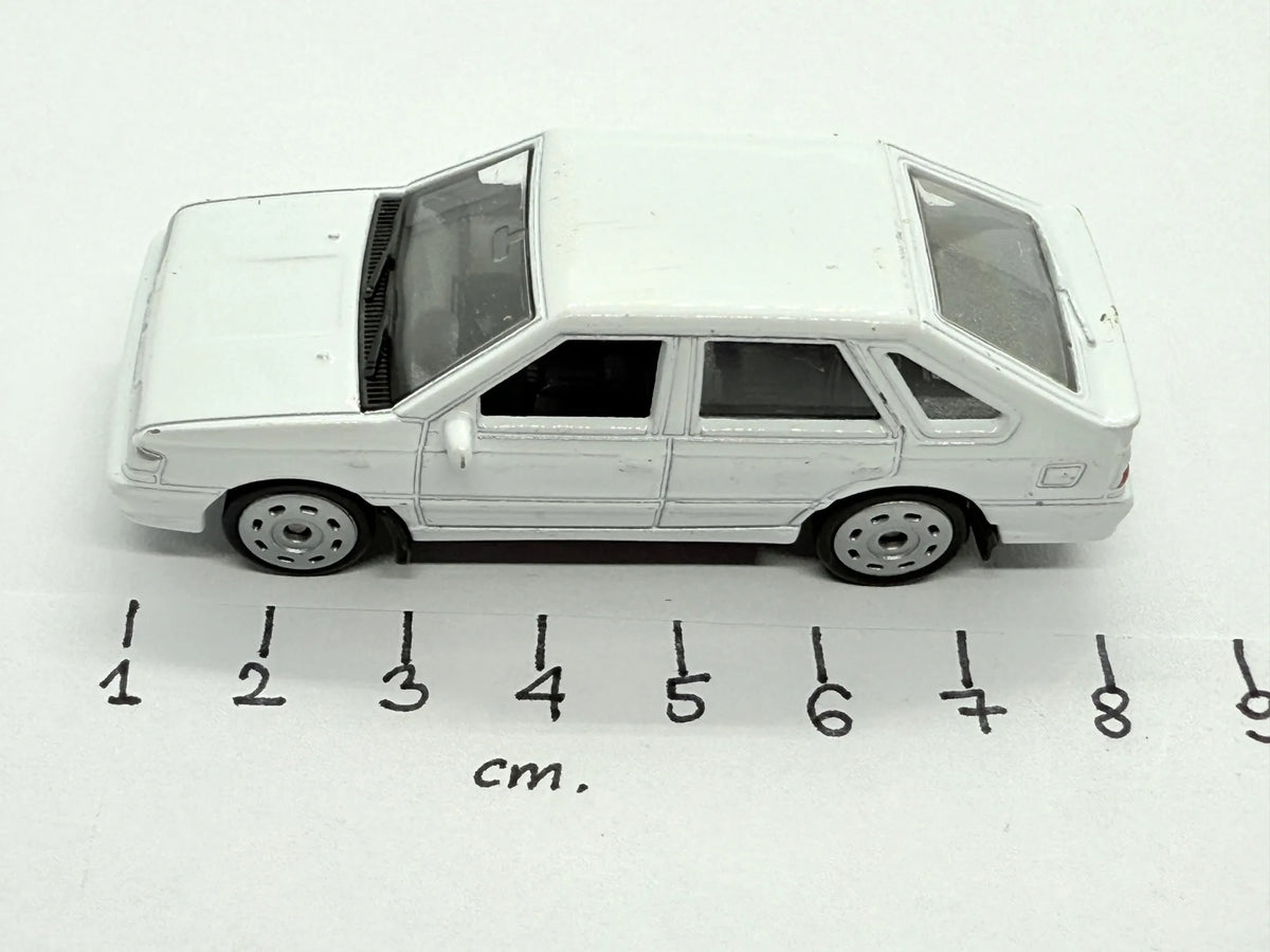 Polonez Caro Plus Welly Biały 1:64 – zdjęcie 8