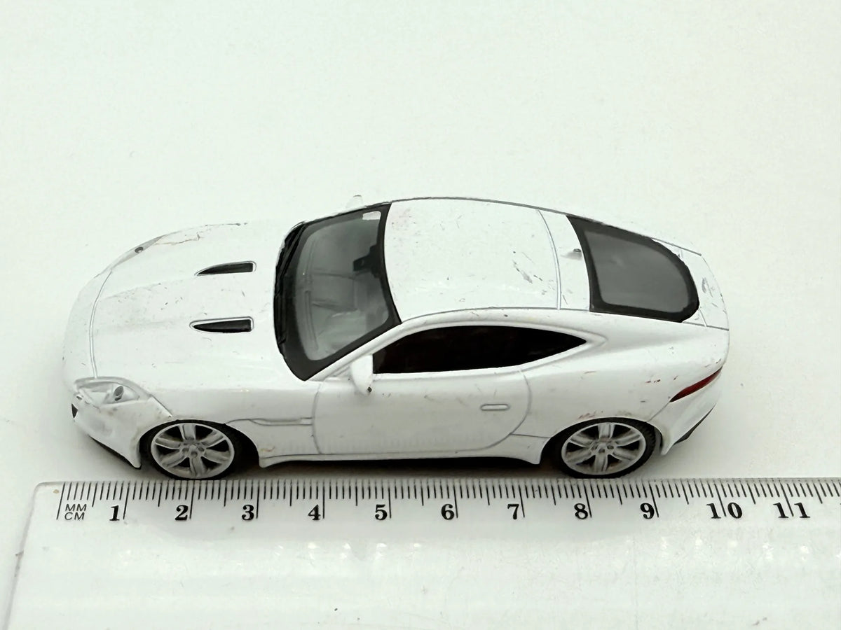 Jaguar F-Type Coupe Welly Biały 1:60 – zdjęcie 8