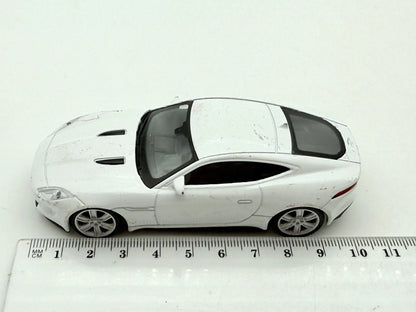 Jaguar F-Type Coupe Welly Biały 1:60 – zdjęcie 8