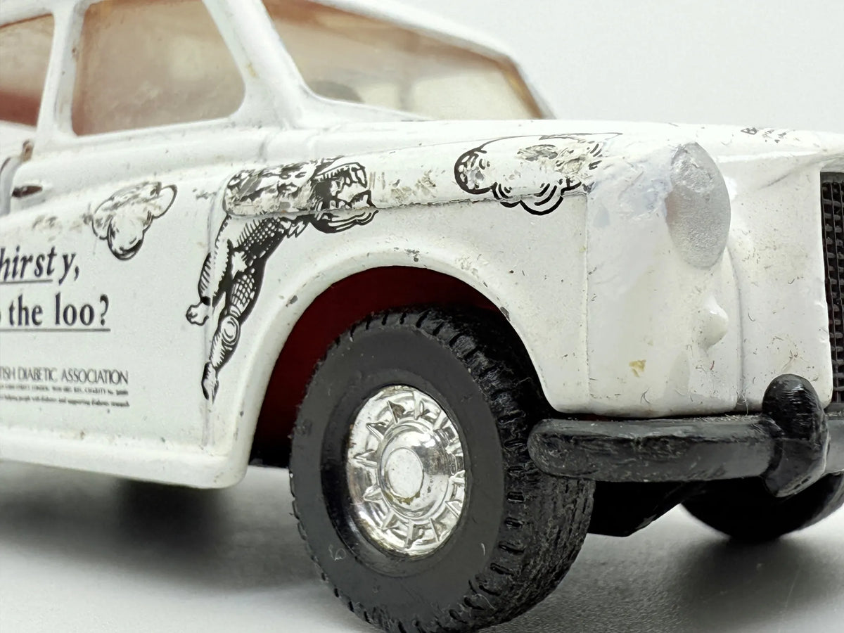 Austin London Taxi, Corgi, Made in Gt Britain, Die cast Resoraki Biały 1:64 – zdjęcie 8