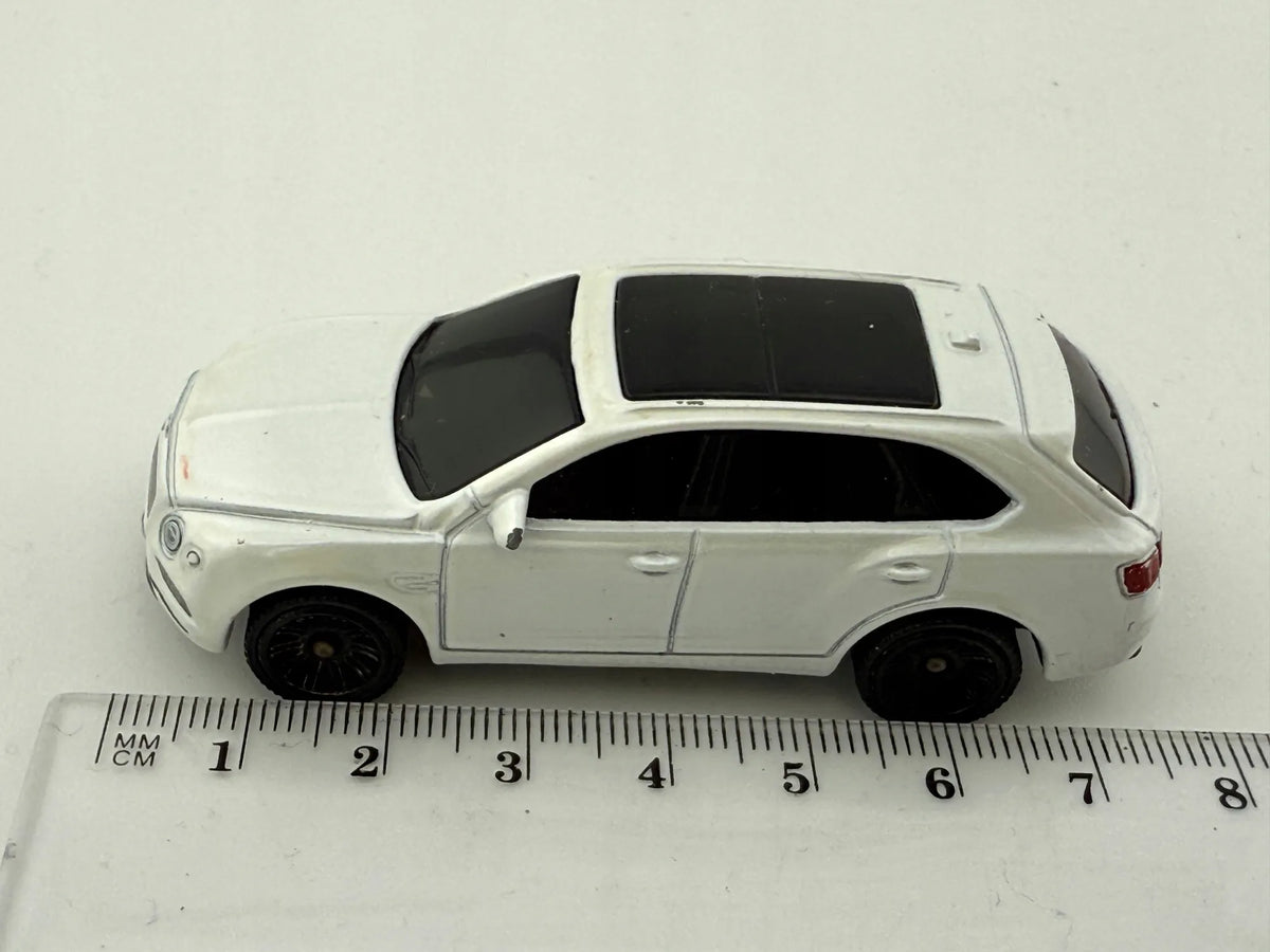 Bentley Bentayga Mainline Matchbox 2020 Biały 1:64 – zdjęcie 8