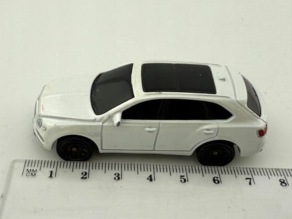 Bentley Bentayga Mainline Matchbox 2020 Biały 1:64 – zdjęcie 8
