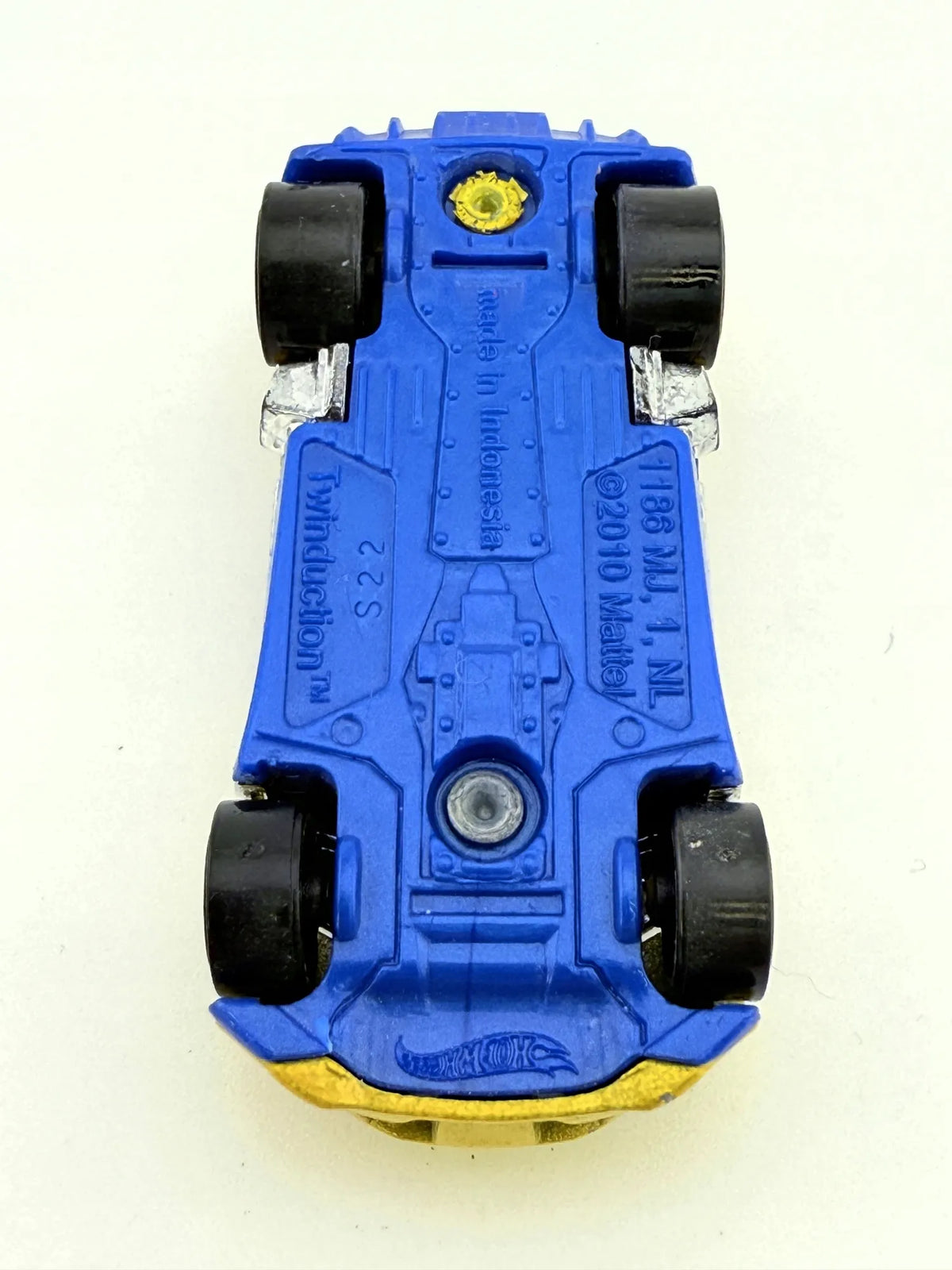Twinduction Hot Wheels 2010 Żółty 1:64 – zdjęcie 8