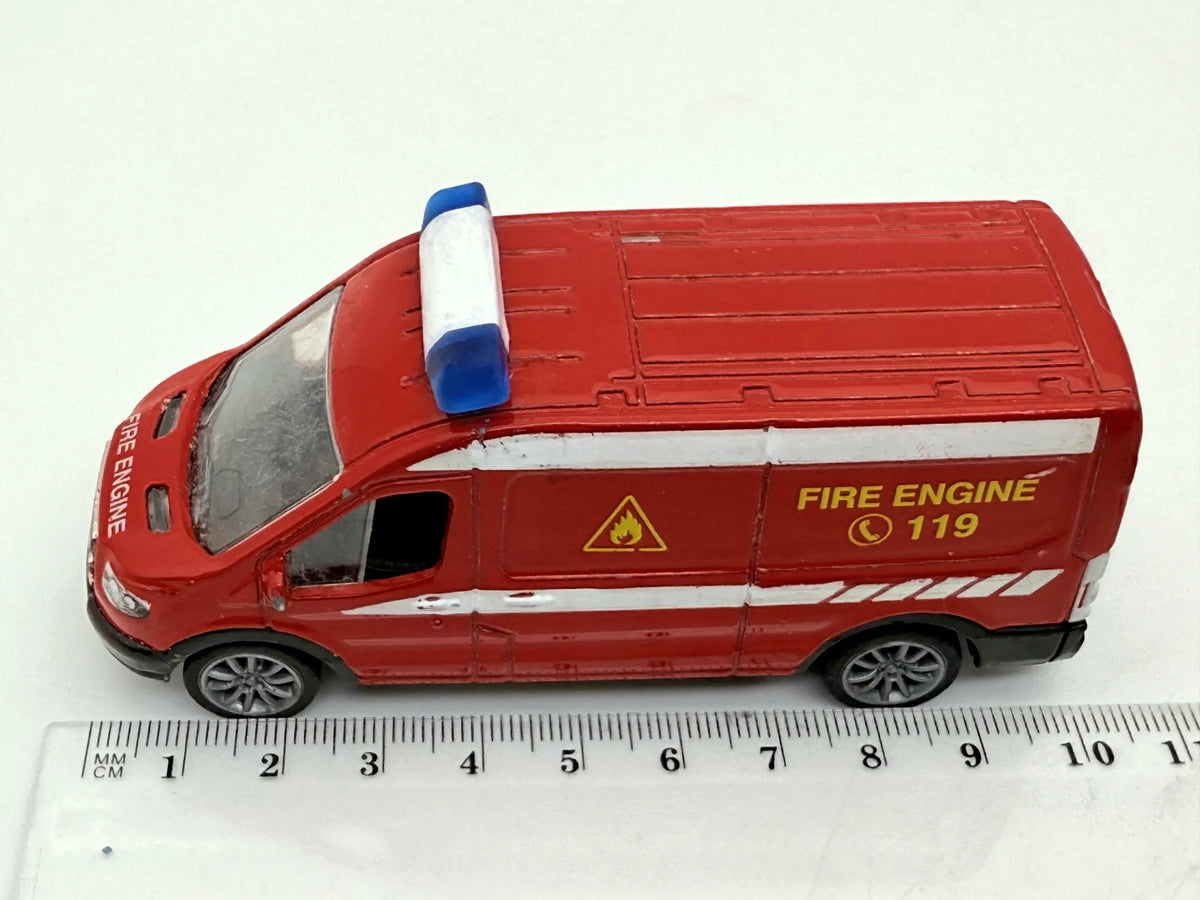 Jak Ford Transit Straż pożarna Czerwony 1:43 – zdjęcie 8