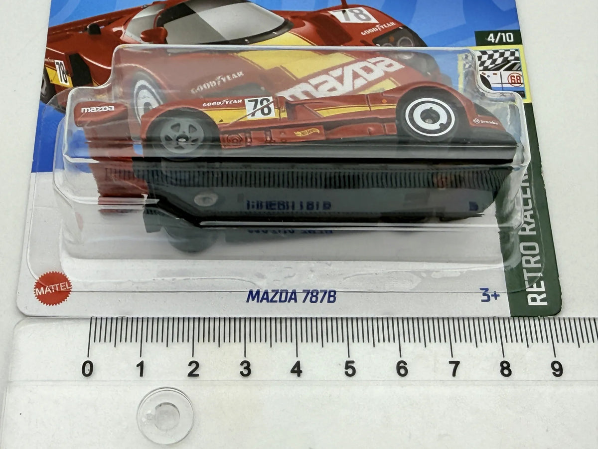 Mazda 787B Retro Racers Hot Wheels 2023 Czerwony 1:64 + Protektor – zdjęcie 8