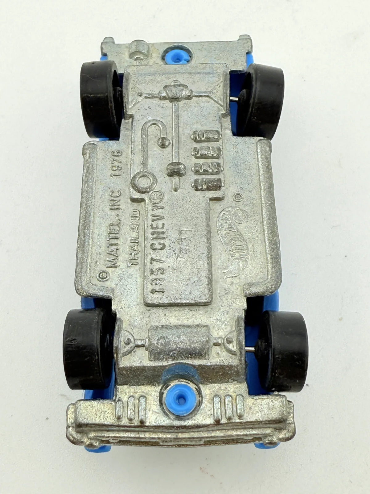 1957 Chevy Hot Wheels Niebieski 1:60 – zdjęcie 8