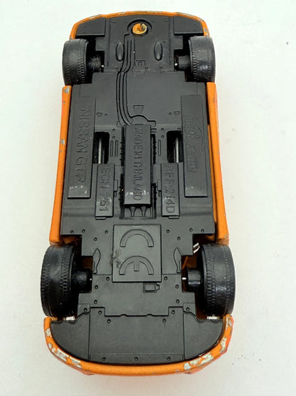 Nissan Gtr Majorette Pomarańczowa 1:61 – zdjęcie 9