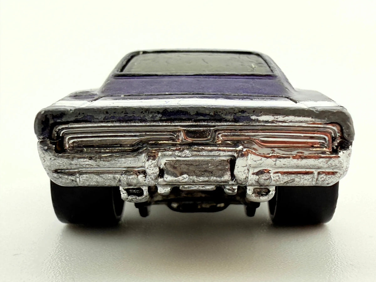 '69 Dodge Charger 500 Hot Wheels 2014 Fioletowy 1:64 – zdjęcie 9