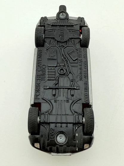 Porsche Cayenne Turbo SIKU Srebrny 1:68 – zdjęcie 9