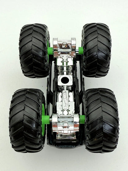 Skeleton Crew Monstrer Truck Hot Wheels Czarny 1:64 – zdjęcie 9