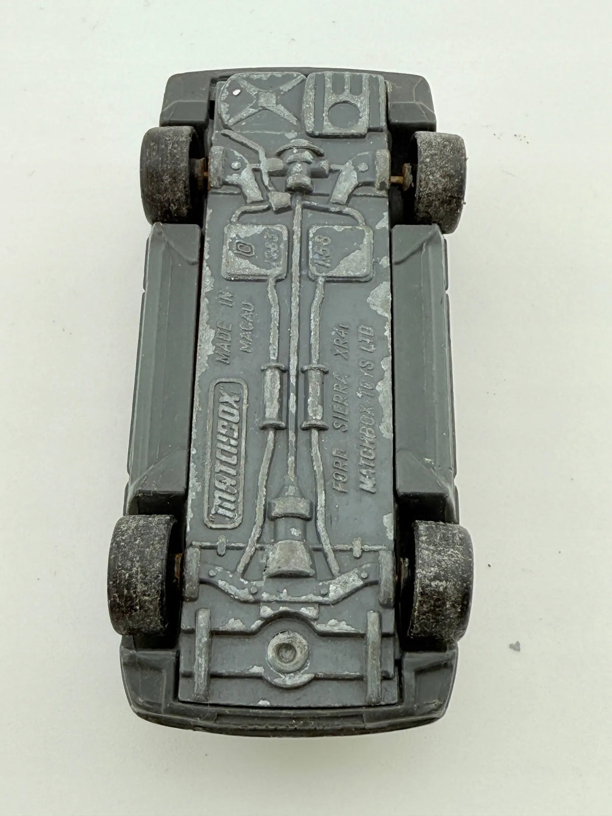 Ford Sierra Xr4I Matchbox Srebrny 1:64 Made in Macau – zdjęcie 9
