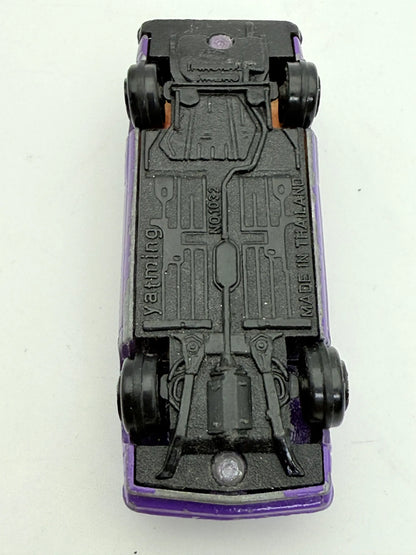 Sedan Yatming Fioletowy 1:64 – zdjęcie 9