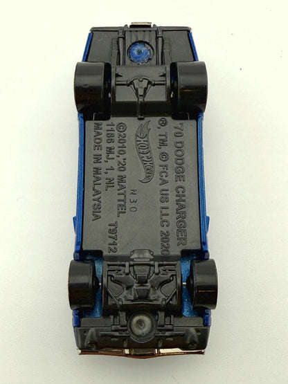 1970 Dodge Charger Hot Wheels 2010 1:64 Niebieski – zdjęcie 9