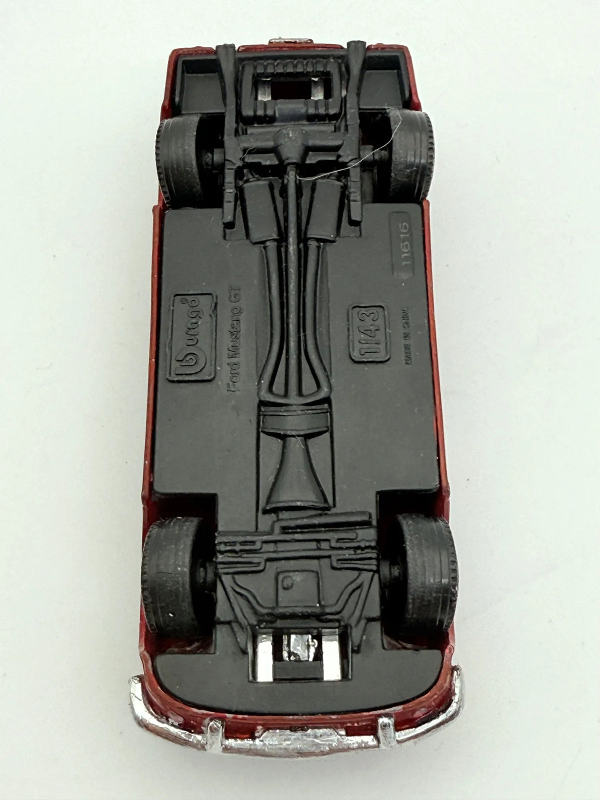 Ford Mustang Gt Bburago Czerwony 1:43 – zdjęcie 9