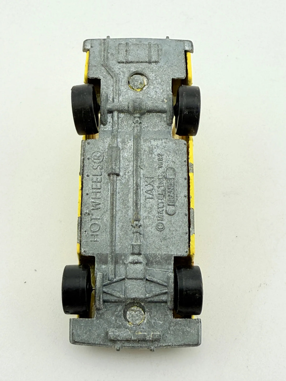 Taxi Service Matchbox Żółty 1:64 Made in England – zdjęcie 10