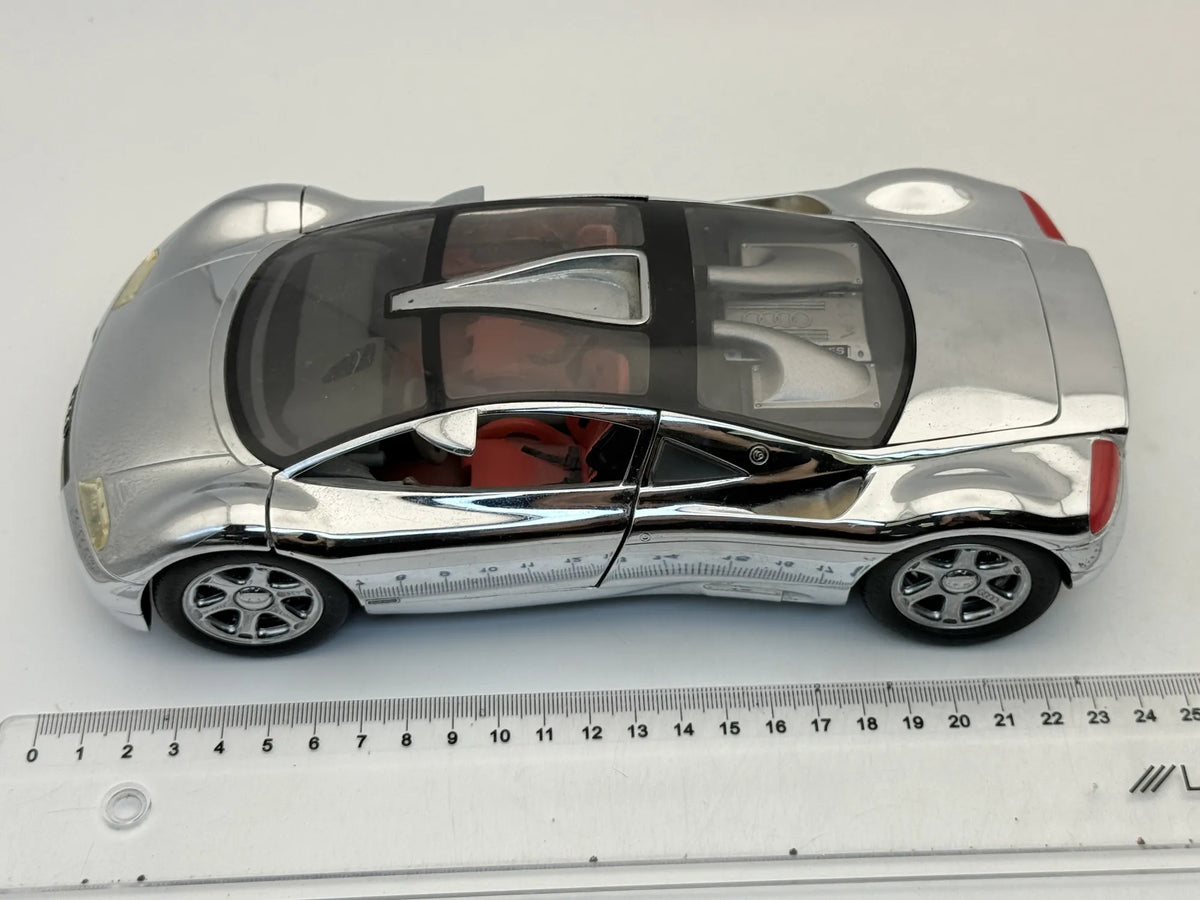 1994 AUDI AVUS QUATTRO, Revell, Die cast, Srebrny / chrom, 1:18, Resoraki – zdjęcie 10
