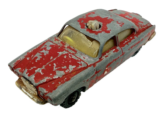 Jaguar Mk 10 Husky Czerwono-Szara 1:64 Made in Wielka Brytania