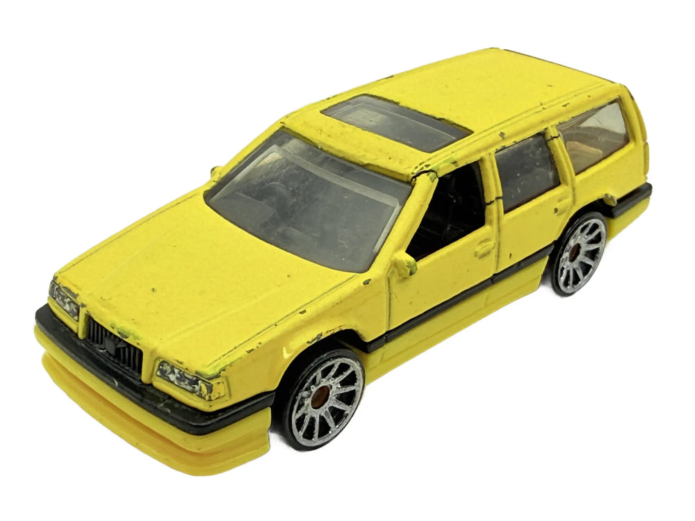 Volvo 850 Estate Hot Wheels Żółty 1:64