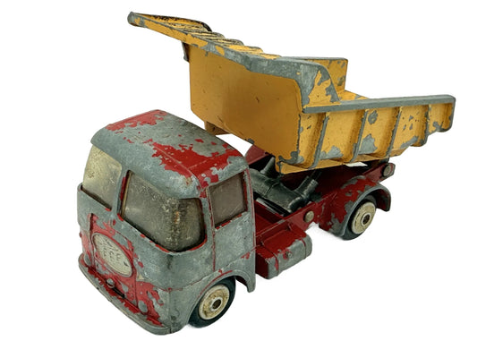 Tipper Lorry, Corgi Toys, made in Great Britain, die cast resoraki