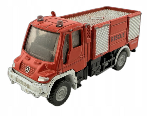 Ciężarówka Mercedes-Benz Unimog U 300 Mainline Straż pożarna Matchbox 1:64