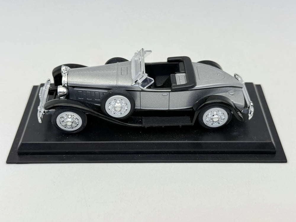 PACKARD BOATTAIL SPEEDSTER Z 1930 R. AmerCom Srebrny 1:43