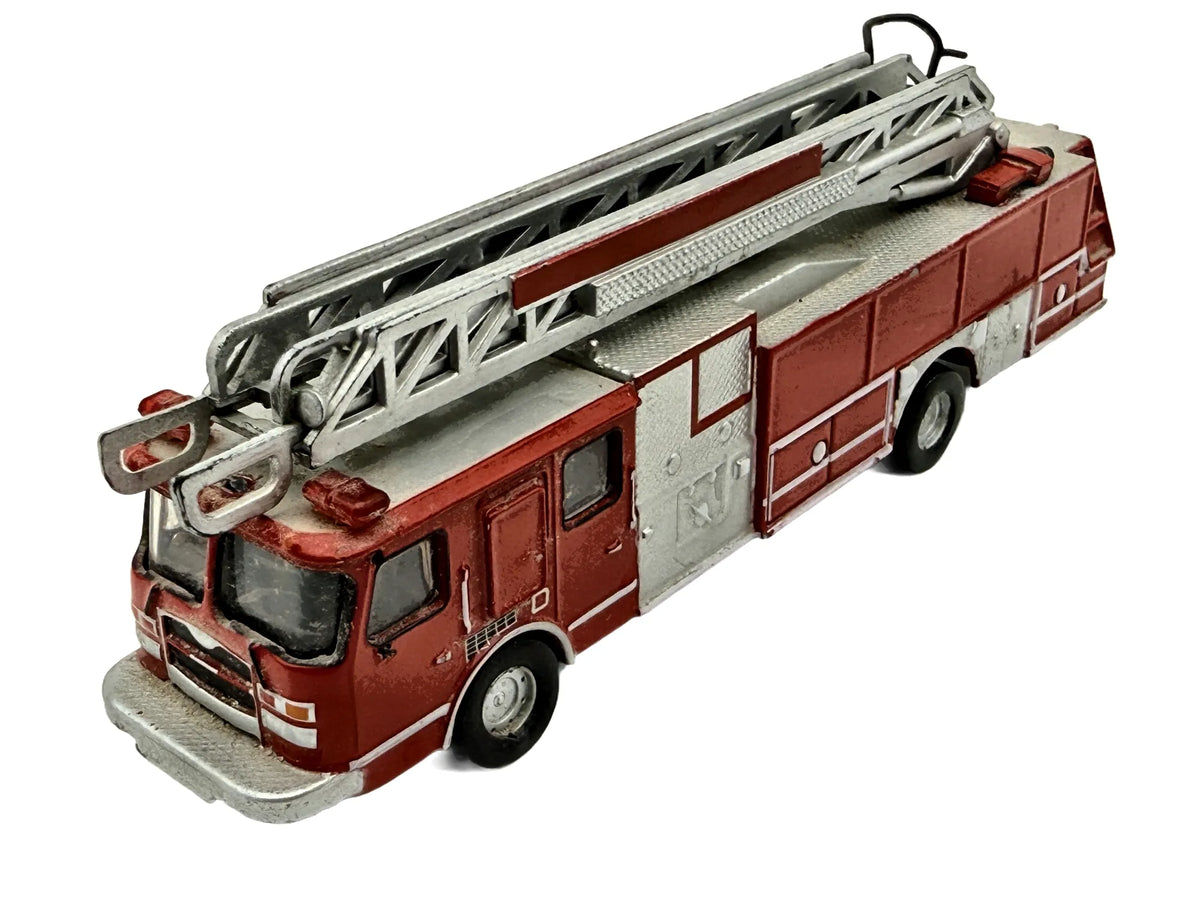 HEAVY-DUTY FIRE DEPARTMENT LADDER TRUCK, Straż pożarna, AmerCom, 1:72