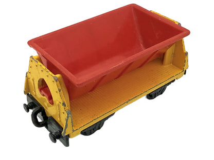 Kolejowy wagon towarowy, Matchbox, made in England, die cast, 1:87