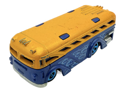 Surfin School Bus Hot Wheels Żółty 1:64