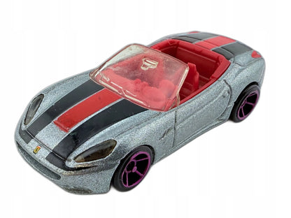 Ferrari California Hot Wheels 2008 Srebrny 1:64
