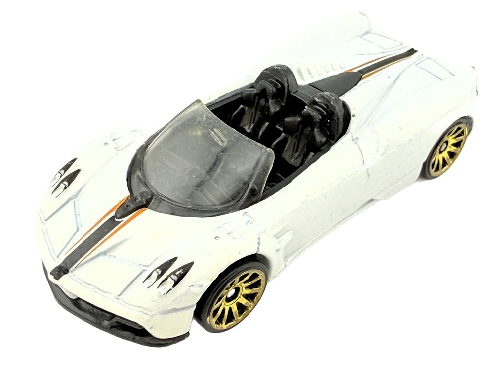 '17 PAGANI HUAYRA ROADSTER, Hot Wheels 2017, Die cast DTW86, Biały, 1:64