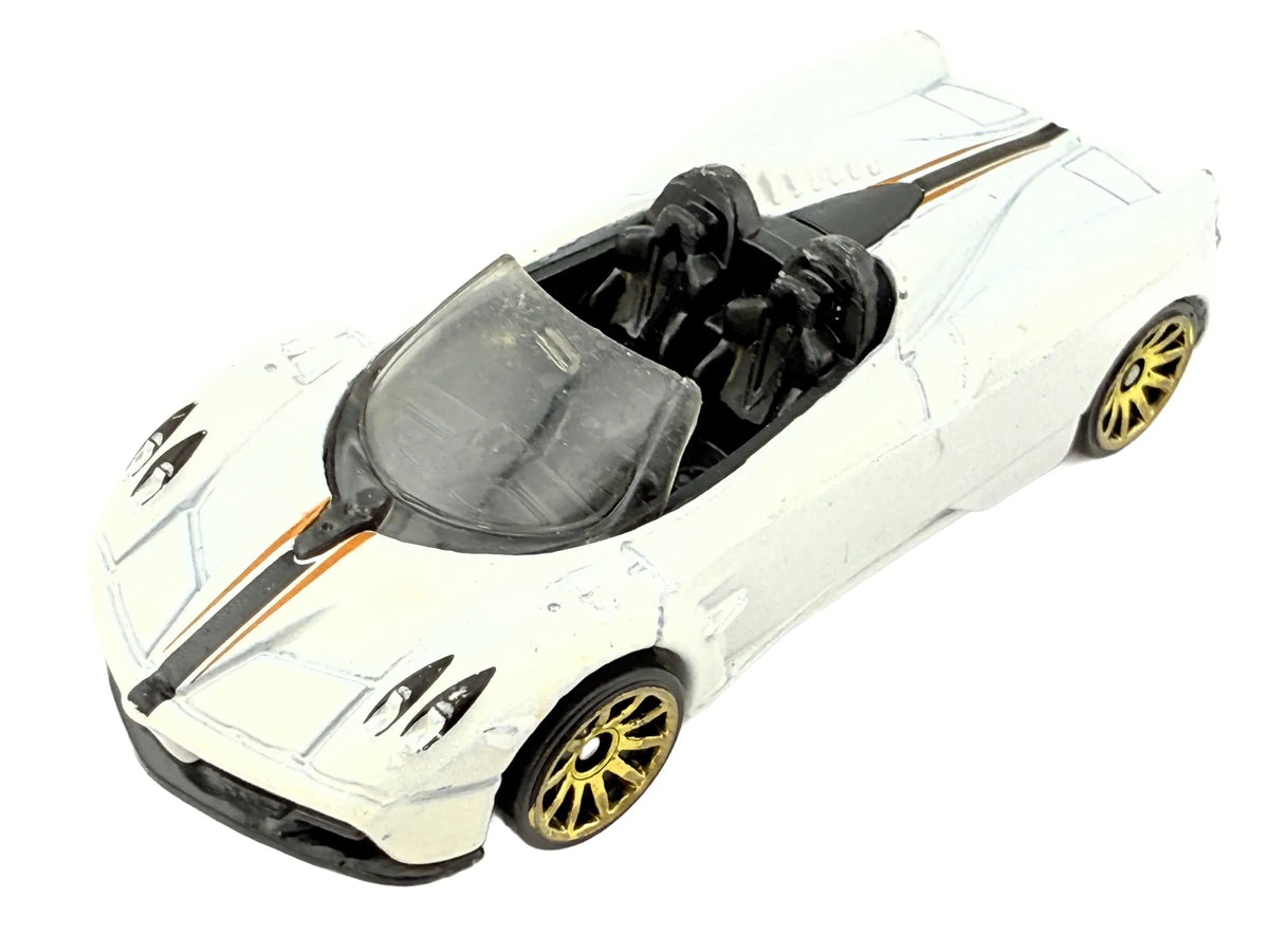 '17 PAGANI HUAYRA ROADSTER, Hot Wheels 2017, Die cast DTW86, Biały, 1:64