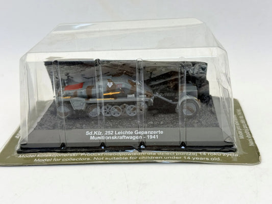 Sd.Kfz. 252 Leichte Gepanzerte Munitionskraftwagen AmerCom Szary 1:72