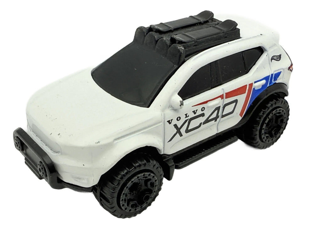 VOLVO Xc40 Hot Wheels 2022 Biały 1:60 Suv