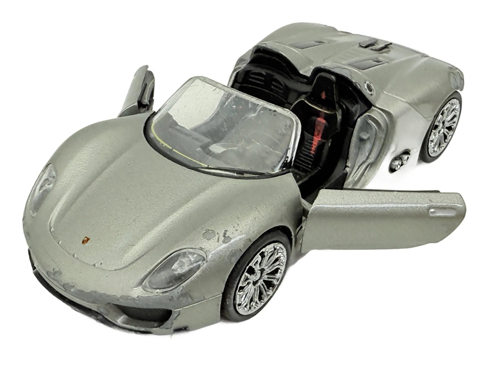 Porsche 918 Spyder Welly Srebrny 1:43