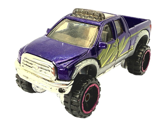 Toyota Tundra Hot Wheels 2011 Fioletowy 1:64