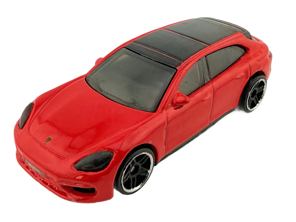 Porsche Panamera Turbo S E-Hybrid Sport Turismo Hot Wheels 2018 1:64