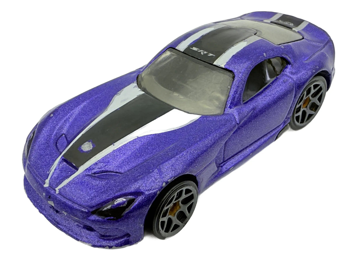 2013 Dodge Viper Hot Wheels Fioletowy 1:64