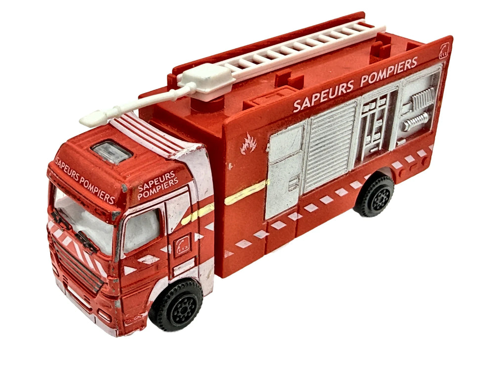 FIRE TRUCK SAPEURS POMPIERS (Straż pożarna) Die cast Czerwony 1:87 Resoraki